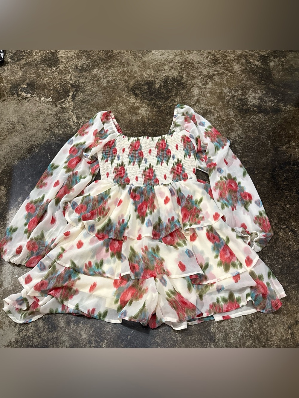 entro Patterned Smocked Tiered Romper